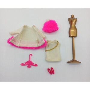Vintage Topper Dawn #817 Furry Flounce Set Outfit Pink Shoes Stand